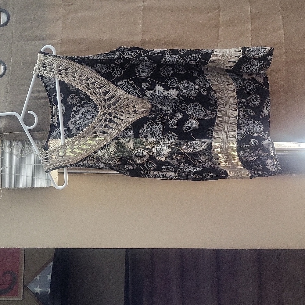 Women tank, lightweight, dressy, EUC
